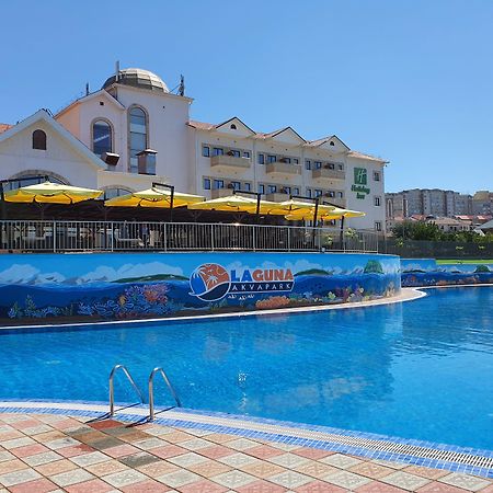 Holiday Inn - Aktau - Seaside, An Ihg Hotel Exterior photo